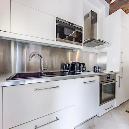 Charming 2br 6p St-germain-des-pres Apartment *