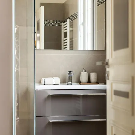 Charming 2br 6p St-germain-des-prés Apartamento *