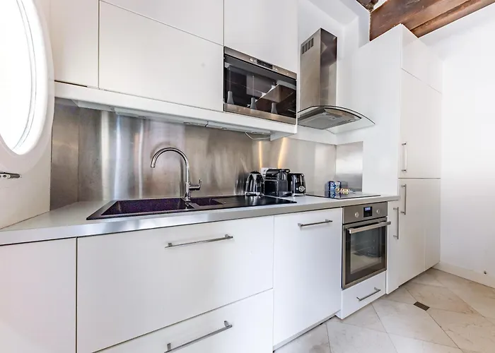 Charming 2br 6p St-germain-des-pres Apartment *