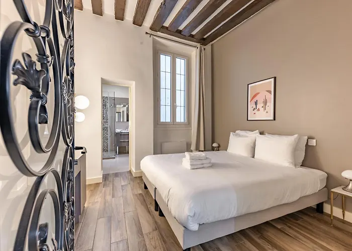 Charming 2br 6p St-germain-des-pres Paris